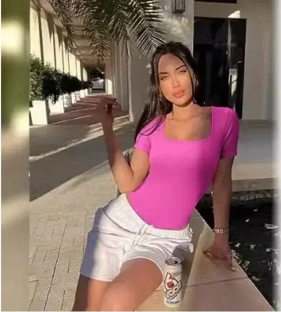 Sexy rebrované body pre ženy s výstrihom do štvorca a krátkymi rukávmi
