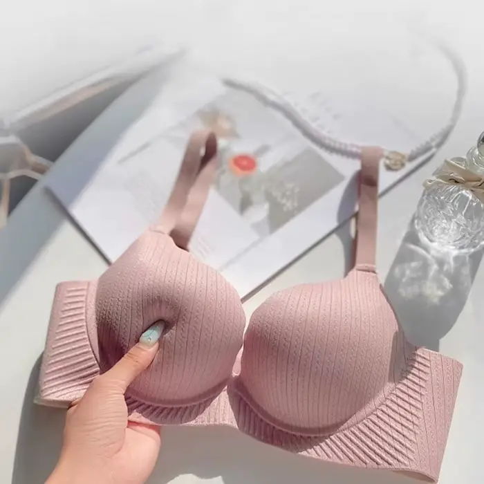 Push-up podprsenka pre ženy s malými prsiami