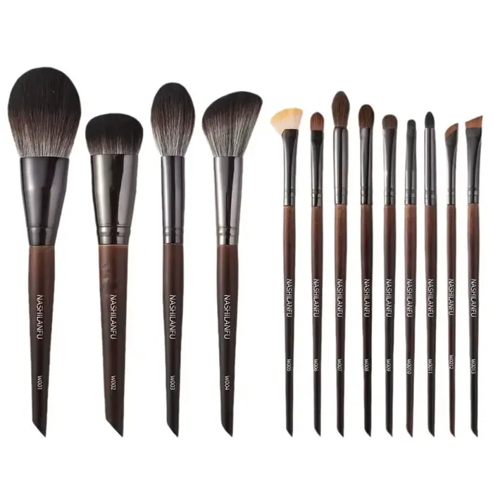 Sada kefiek na make-up z kvalitnej zvieracej srsti