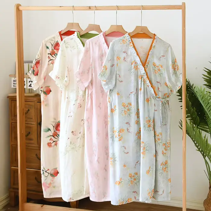 Dámska nočná košeľa v štýle kimono z bambusovej tkaniny na jar a leto