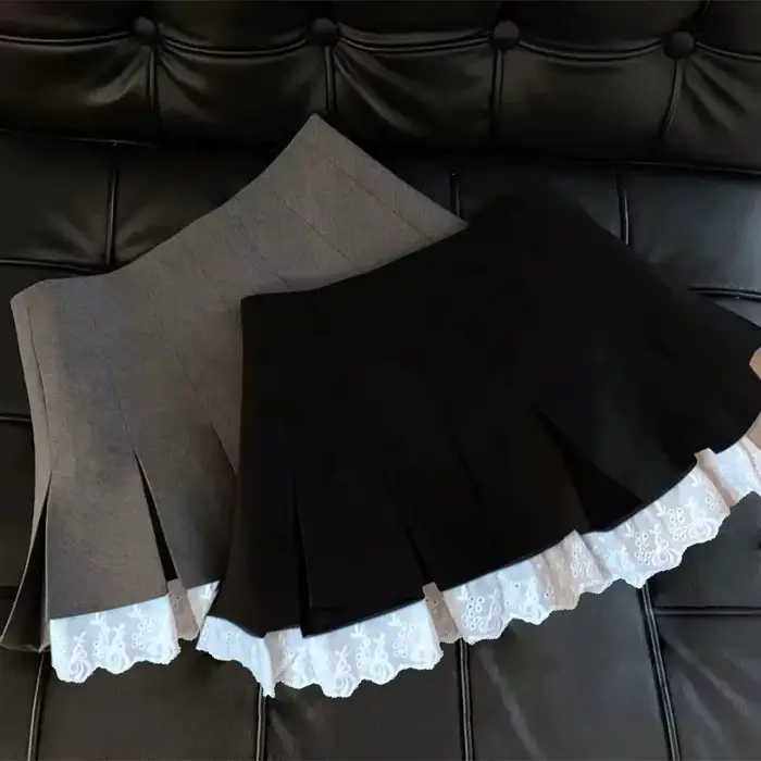 Čipkovaná sukňa s lemom Flume