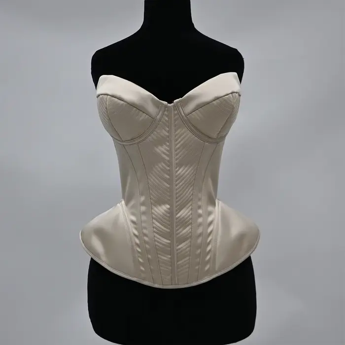 Korzátový bustier pre ženy so vstavanou podprsenkou