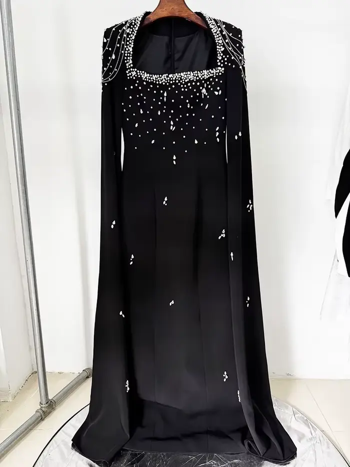 HIGH STREET Nouveauté 2026 Robe longue maxi de créateur pour femme, ornée de diamants et de chaînes,