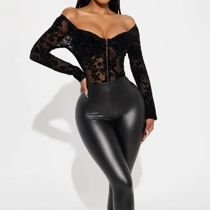 Ellolace Sexy spodná bielizeň Dámske ultra horúce, zmyslové body s dlhými rukávmi a holé ramená, otvorené vnútro, predné uzavretie, zvodné oblečenie pre ženy