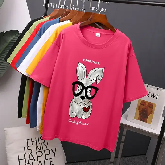 T-shirt Hirsionsan en coton 100% avec motifs peints à la main pour femmes, décontracté et adapté aux saisons estivales, idéal pour les occasions informelles et les cadeaux fantaisistes