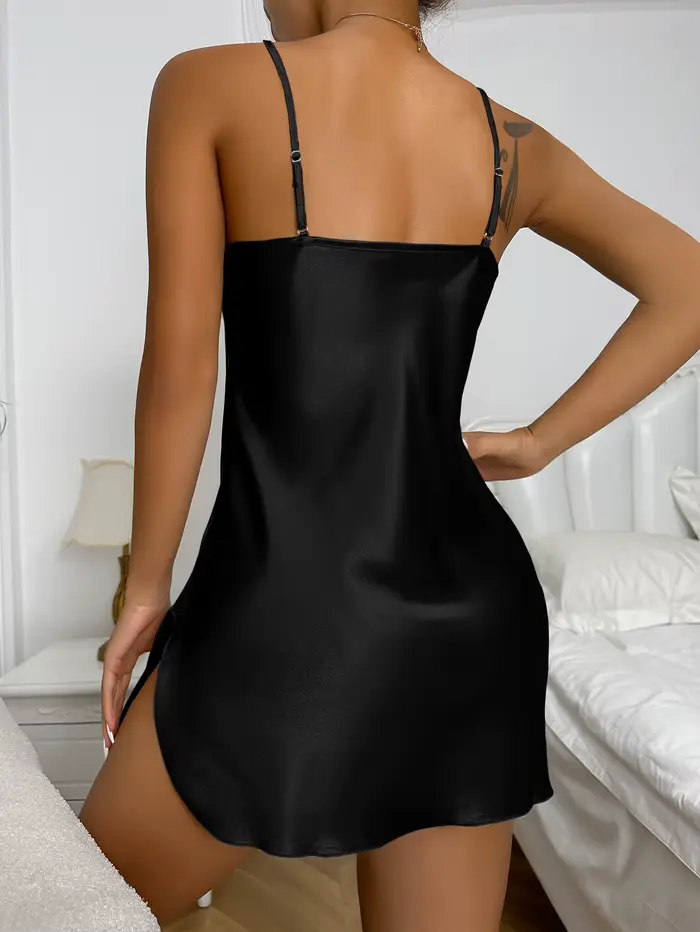 Štýlové krátke Sexy V-Neck Slim Polyester Dámske nočná košeľa pre letné špeciálne príležitosti