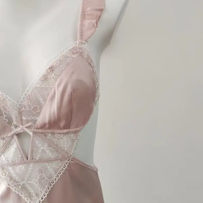 Dámska vyšívaná nočná košeľa, francúzska spodná bielizeň, sexy nočná košeľa, čisté relaxačné oblečenie, pyžamo bez ramienok, vysoká kvalita, nové