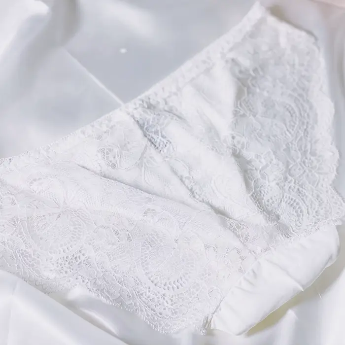 Culotte de mariée personnalisée avec nom, cadeau en dentelle, string, lingerie pour enterrement de vie de jeune fille, cadeaux pour demoiselles d'honneur, lingerie de mariage