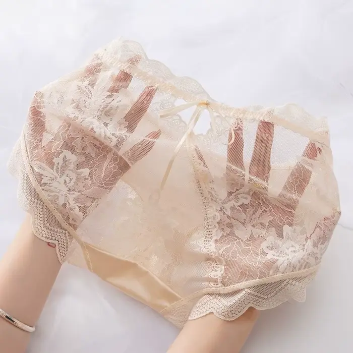 Culottes en dentelle florale transparente pour femme, sous-vêtements féminins fins en soie glacée à volants, pour usage quotidien