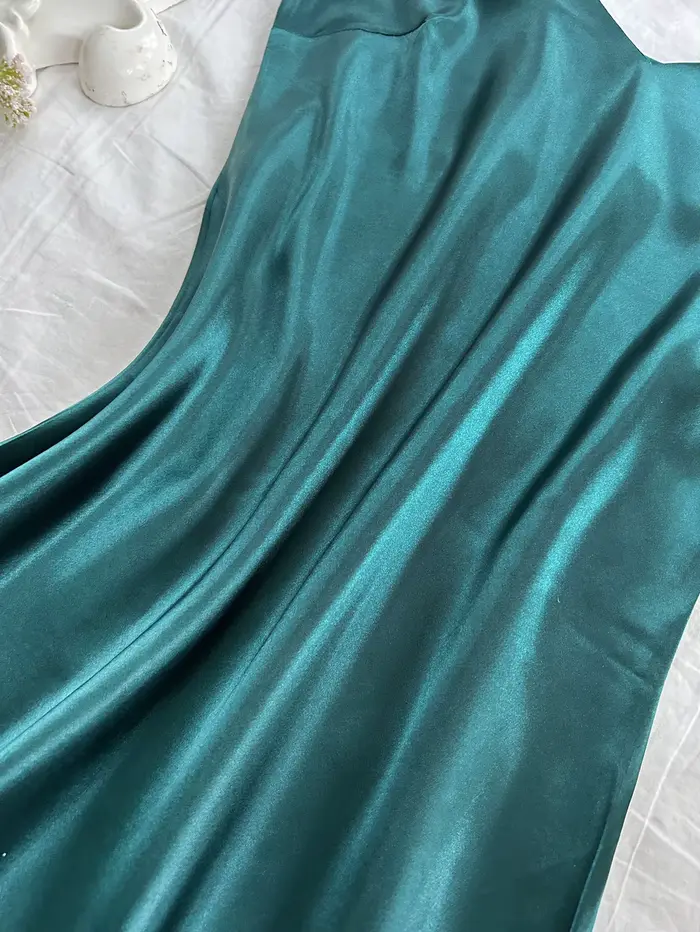 Elegantná nočná košeľa pre ženy