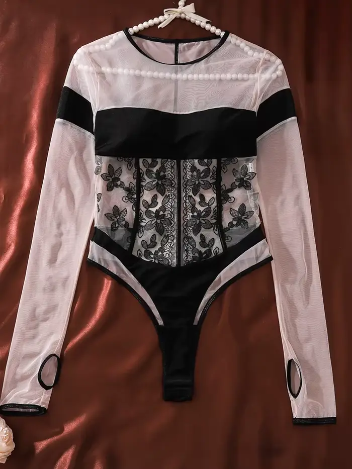 Sexy čipkovaný body Belamimi pre ženy – Elegantný top pre