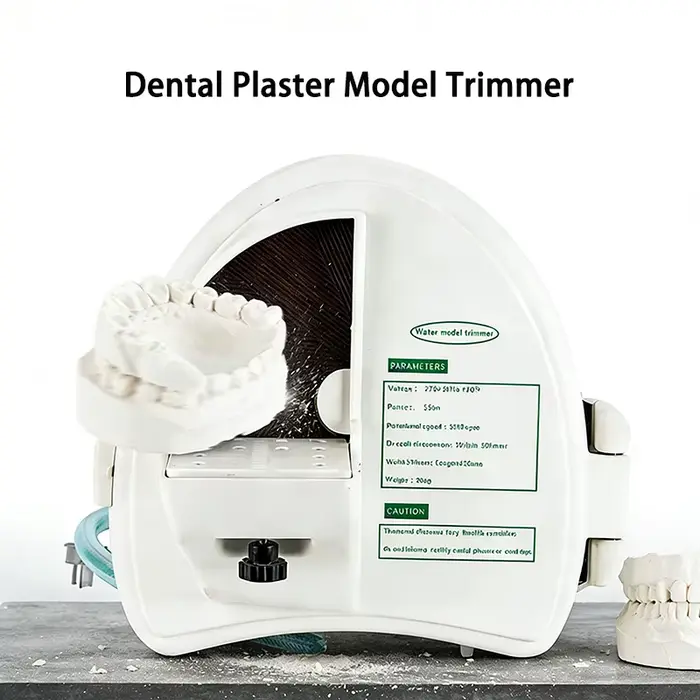 Zariadenie na rezanie sadrových modelov pre dentálne laboratórium