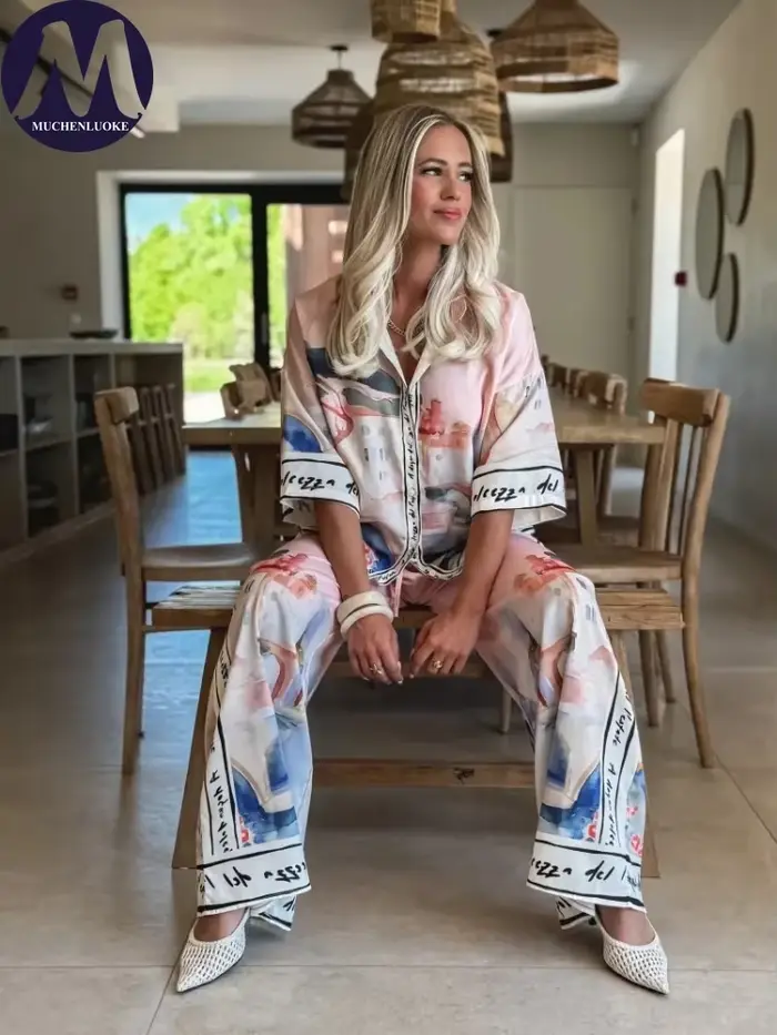 Ensemble estival élégant pour femmes deux-pièces top à col rabattu et pantalon large occaions spéciales et quotidiennes