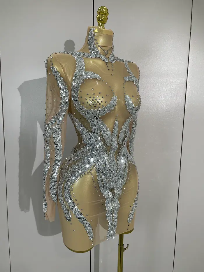 Robe mini sexy en polyester et élasthanne pour femmes, coupe gaine, style club, parfait pour les soirées de gala, anniversaires et fêtes de fin d'année