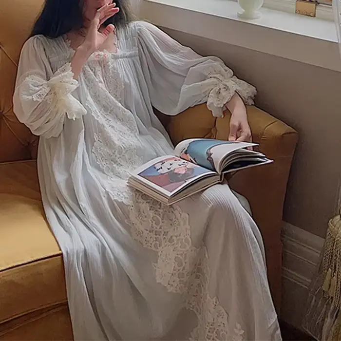 Sladká čipka Vyšívané nočná košeľa, Bavlnená nočná košeľa, Sexy nočná košeľa, Francúzsky štvorcový golier, Dlhé rukávy, Vintage Princess, Dlhé