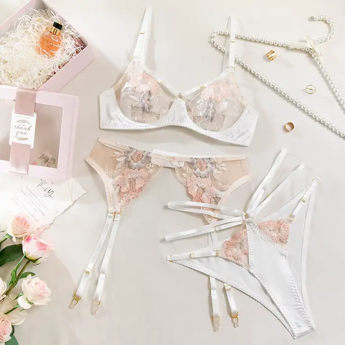 Ensemble de lingerie brodée florale de style français, soutien-gorge et culotte transparents ajourés