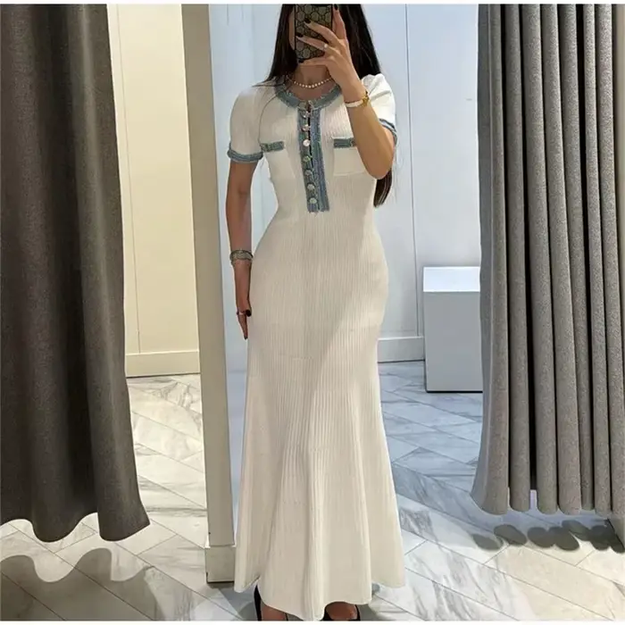 Robe Maxi en tricot pour femmes, élégante, contrastée, Chic, col rond, manches courtes, boutons méta