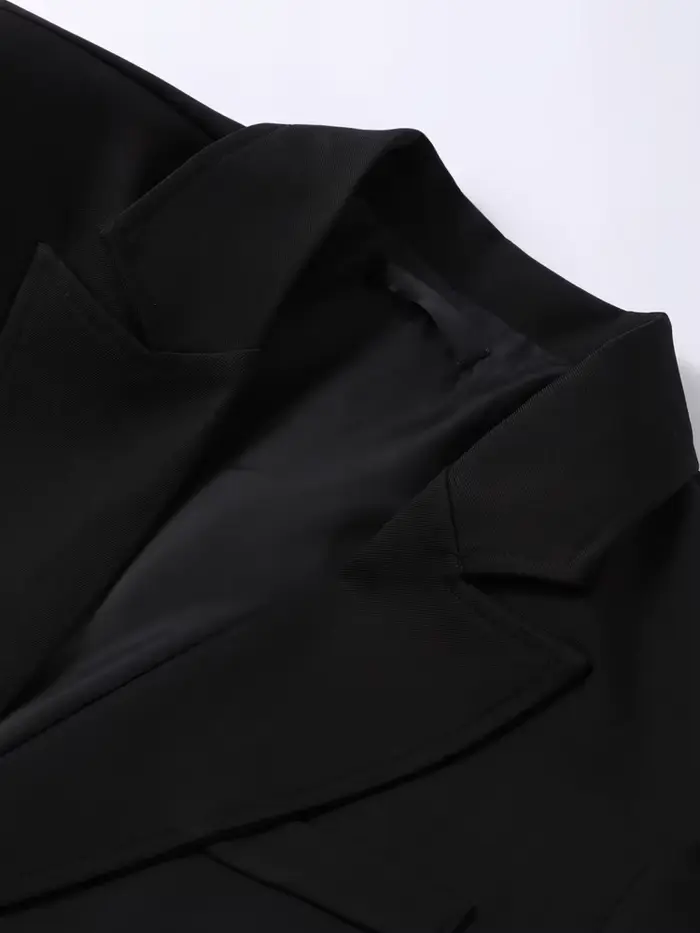 Dlhý čierny blazer pre ženy