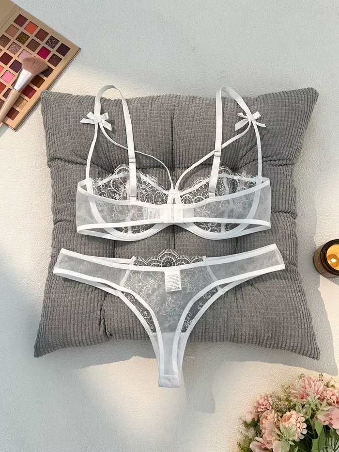 Biely sexy set spodnej bielizne