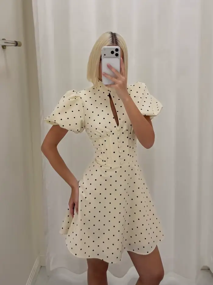 Dámske retro šaty s bodkami