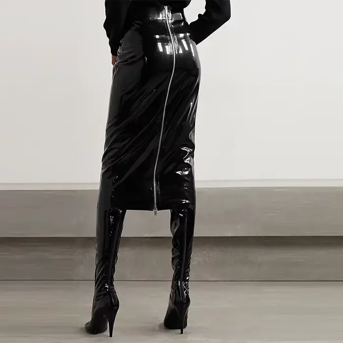 Dámska sukňa Misi z imitácie latexu