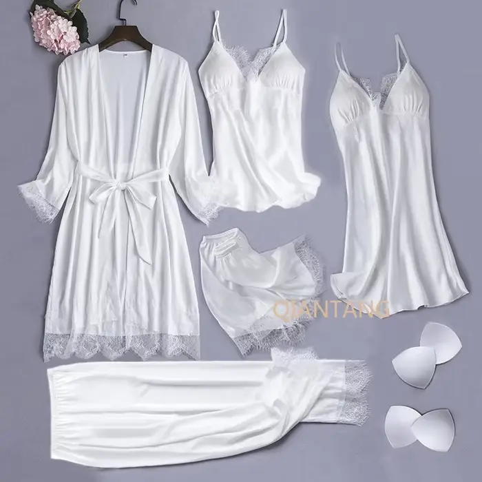 Biely pyžamový set pre ženy
