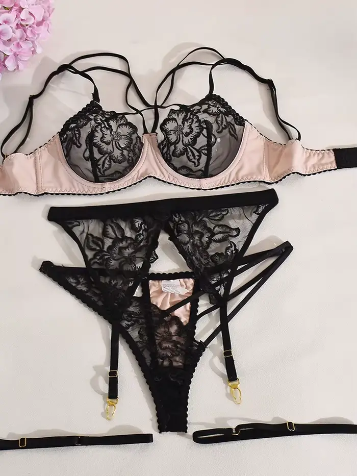 Fantaisie exotique Sexy dentelle pansement soutien-gorge et porte-jarretelles ensemble broderie Fine