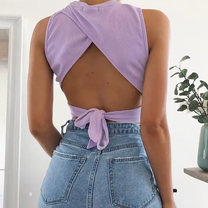 Sexy a ľahký ženský tielko z polyesterovej bavlny pre letné večery a príležitostné výlety