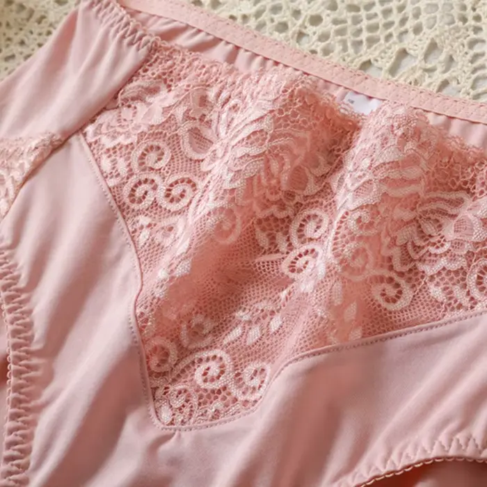 Culotte en soie de lait avec dentelle pour femmes de grande taille élégante et confortable pour toutes les occasions