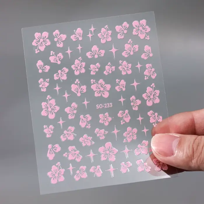3D nálepky v tvare kvetu ibišteka na nechty