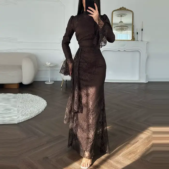 Elegantné večerné šaty z vyšívanej čipky pre ženy
