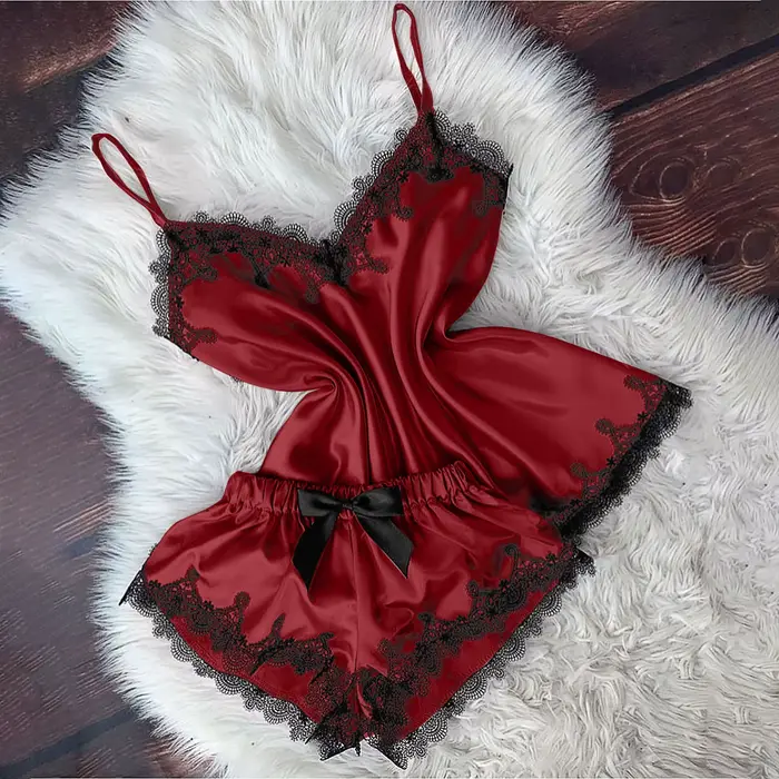 Sexy polyester a elastan kamizolka s špagety golier pre ženy elegantné a pohodlné nočné oblečenie špeciálne príležitosti