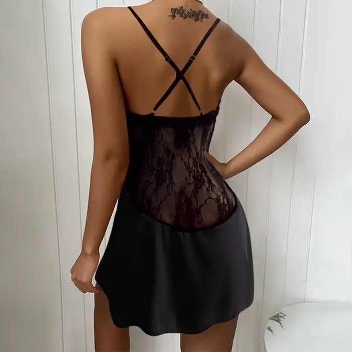 Sexy nočná košeľa pre ženy s čipkou a nízkym výstrihom