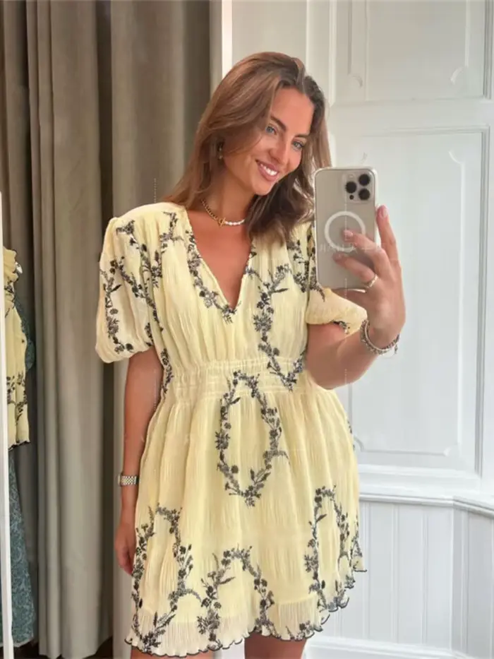 Elegantné a šik šaty z hodvábneho šifónu