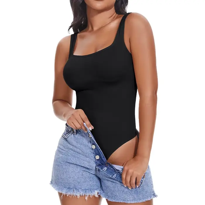 Body gainant pour femmes en polyamide et élasthanne, avec contrôle de la taille, soulèvement de la poitrine et du postérieur, pour des occasions variées