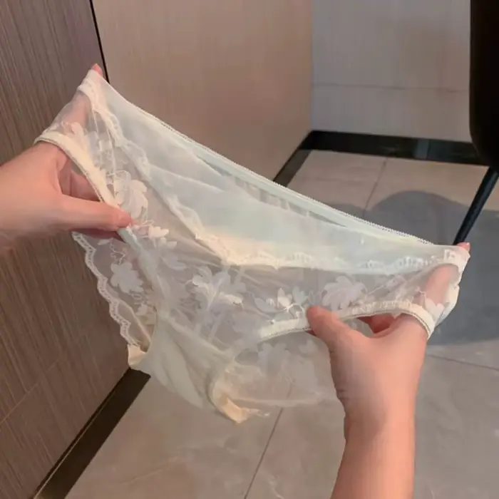 Culottes en dentelle à fleurs en maille, taille basse, respirantes, style français transparent pour femme
