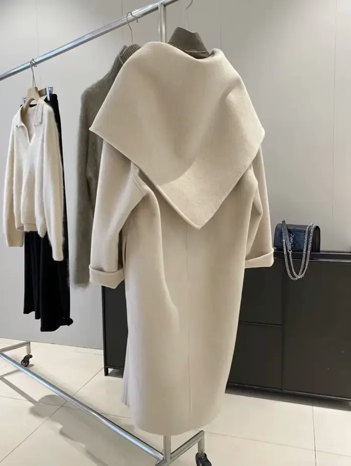 Vlna a polyesterová srsť s gombíkmi pre ženy, elegantná a teplá na jeseň a zimu