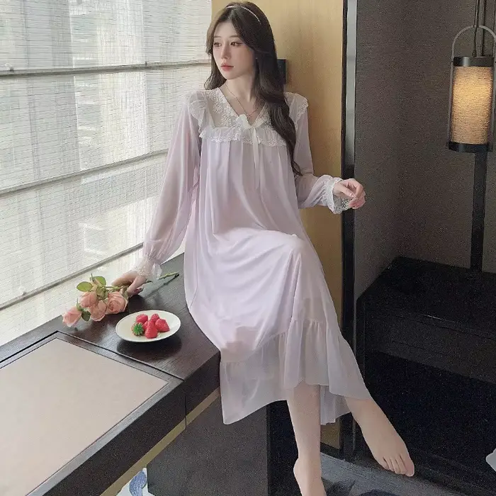 Chemise de nuit élégante en polyester avec dentelle pour femmes nuits d'été et sorties nocturnes