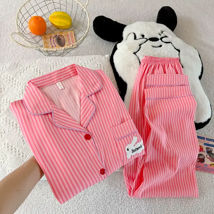Kawaii dámske pyžamo s roztomilým králičím vzorom pre jesenné noci relaxáciu a relaxáciu