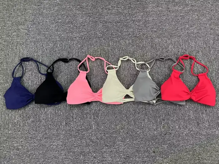 Dámska nude športová podprsenka s nastaviteľným popruhom na krk pre jogu, beh, fitness a športové aktivity