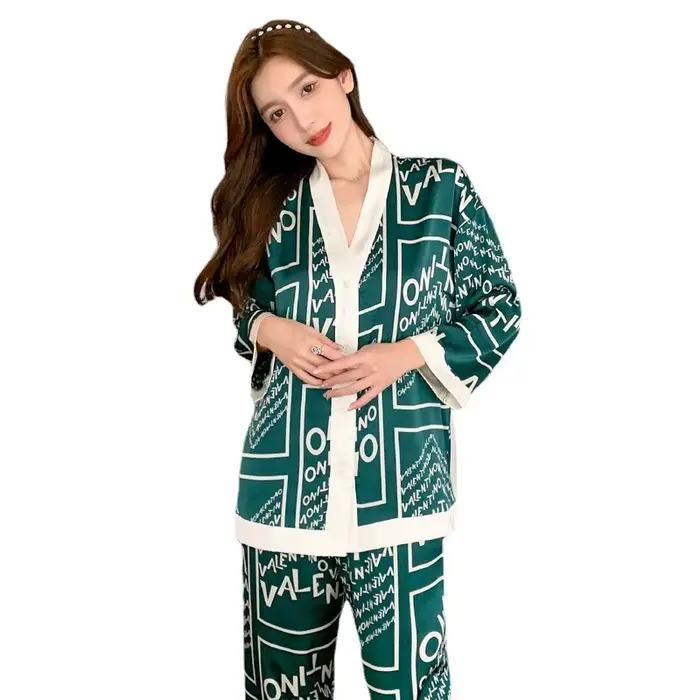 Pyjamas en satin glacé pour femme avec col en V, style décontracté, adapté aux sorties estivales et nuits reposantes
