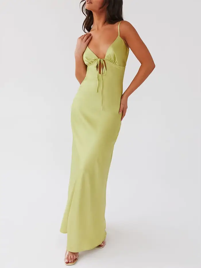 Dlhé camisole šaty s odhaleným chrbtom pre ženy