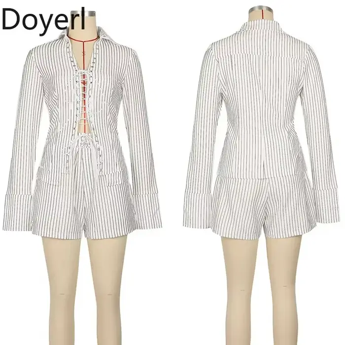 Doyerl – pásikavý nočný outfit pre ženy