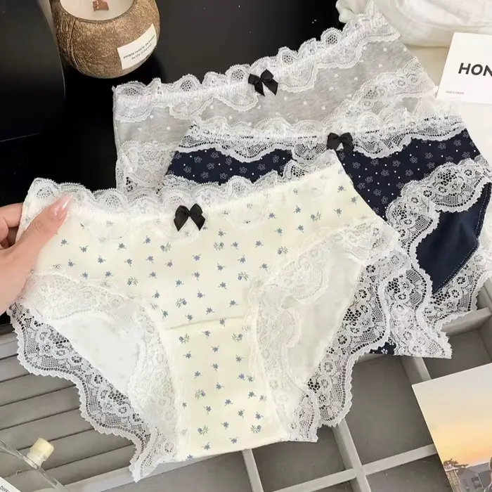 Bavlnené a polyesterové nohavičky zdobené čipkou s tulipánmi a sedmokráskymi motívmi pre špeciálne príležitosti pre ženy
