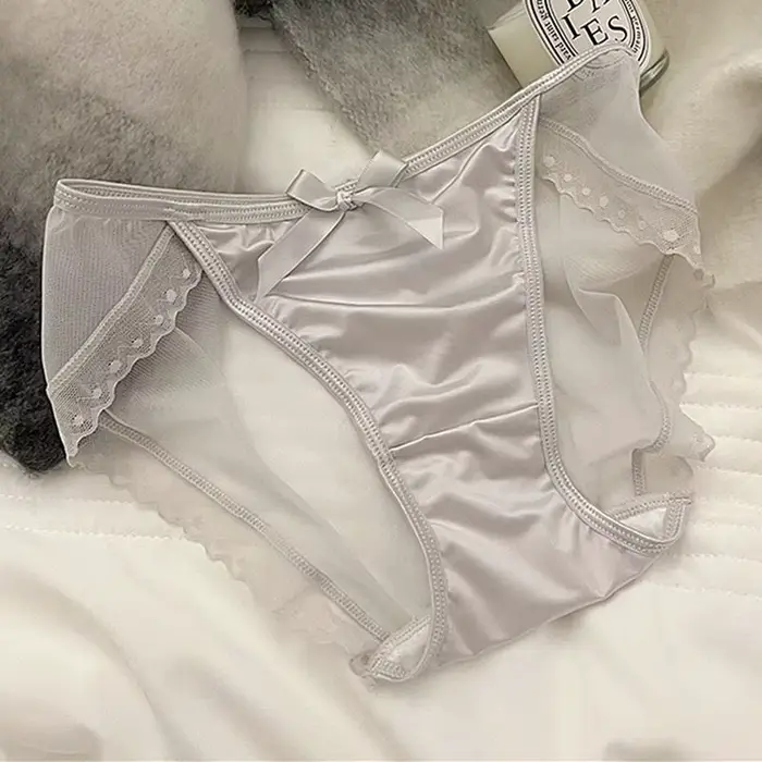 Dámske trojuholníkové nohavičky s roztomilým uzlom, sexy francúzska čipka, luxusná textúra, priedušný satén, sieťovina, bavlnený šev