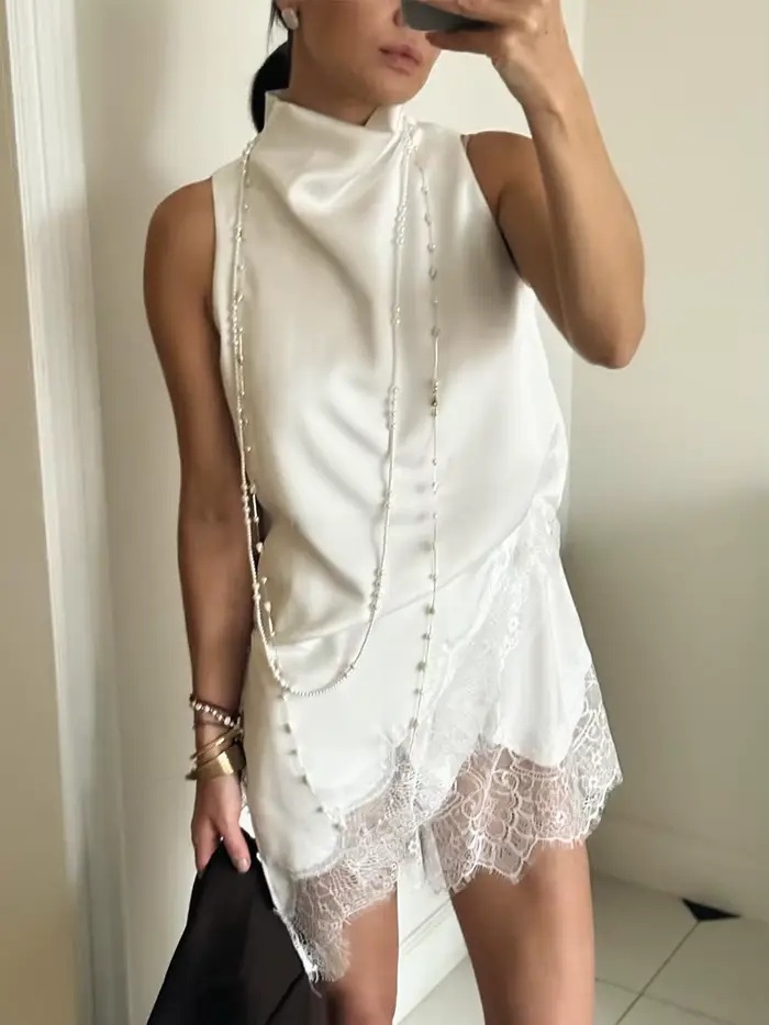 Robe Courte d'Été 2026 pour Femme en Satin à Col Montant, Silhouette Irrégulière, avec Bordure en De