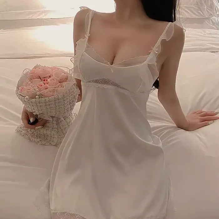 Hodvábna saténová nočná košeľa pre ženy sexy a elegantný štýl pre odpočinok a špeciálne príležitosti