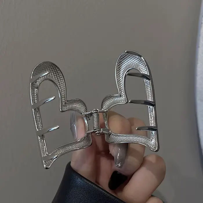 Kovová spona do vlasov pre ženy a dievčatá