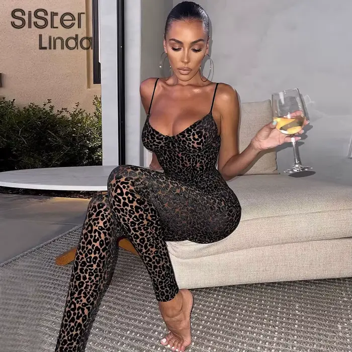 Sisterlinda - Priliehavé kombinézy s výstrihom do V pre ženy