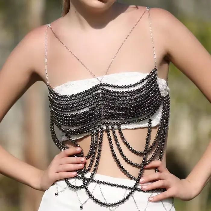 Európsky štýl Čierna viacvrstvová korálková podprsenka Topy Telový reťazec Camis Nočný klub Sexy tanečný oblek Bez chrbta Prsia Telový reťazec Topy